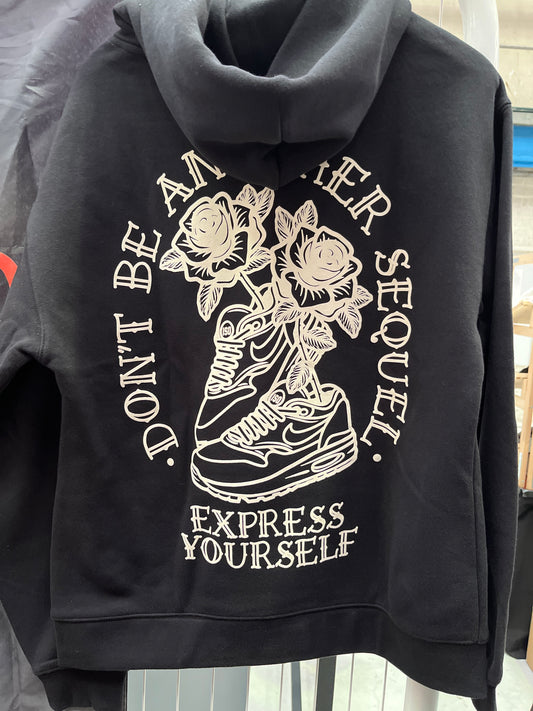 AM1 Hoodie
